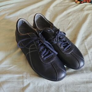 SoftWalk Lace-Up Sneakers in Navy